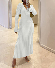 Clidress Chic V Neck Ribbed Knitting Pleated Maxi Dress