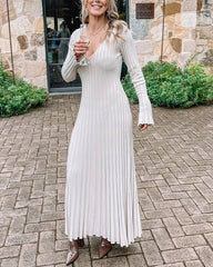 Clidress Chic V Neck Ribbed Knitting Pleated Maxi Dress