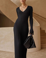 Clidress Chic V Neck Ribbed Knitting Pleated Maxi Dress