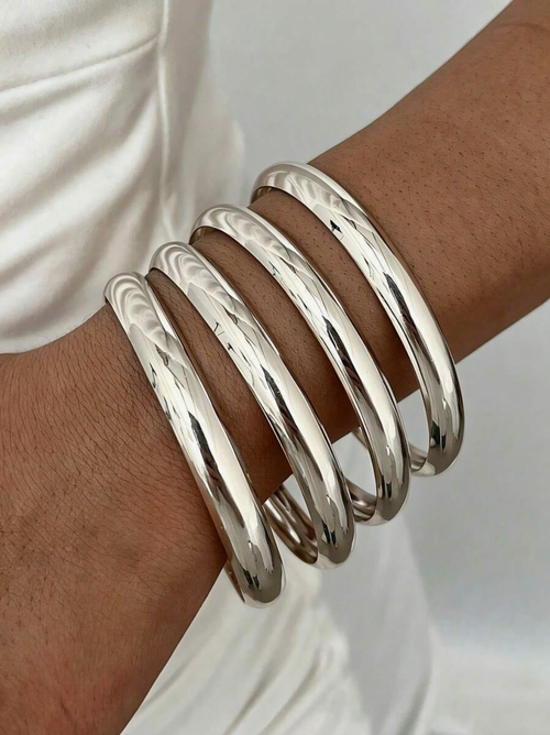 4pcs Vintage Elegant Wide Flat Metal Bangle Bracelets