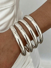 4pcs Vintage Elegant Wide Flat Metal Bangle Bracelets